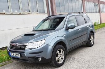 Subaru Forester 2.0D 4X4 AWD/TAŽNÉ/ČR/1MAJITEL