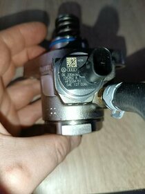 Prodám čerpadlo 04E127026L - 1
