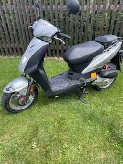 Kymco skutr 50 cm