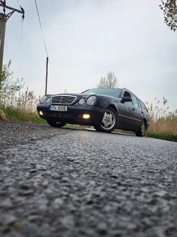 Mercedes Benz E W210