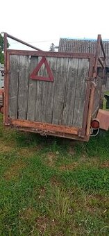 Koňský vůz a přepravník zvirat