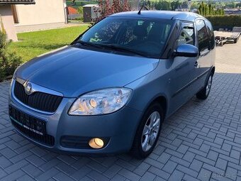 Škoda Roomster 1.6i 77kw,01/2008,1 majitel,120700km,Tažné