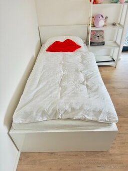 Postel MALM 90 x 200 cm