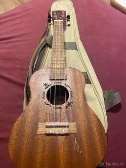 Akusticke Ukulele NuC310