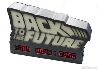 Black To The Future hodiny jdou rok a datum jdou v pohodě..