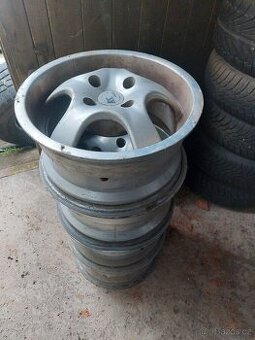 Nissan Primera P10 kola 7x15 ET 35