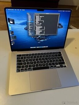 MacBook Air 15 M3 16/512
