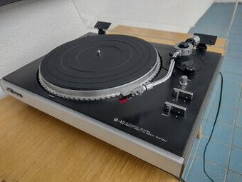 HiFi kvalitní gramofon JVC QL A2