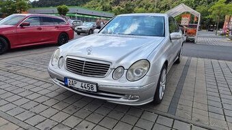 Mercedes-Benz W211 E270 CDI 130 kW Avantgarde, automat