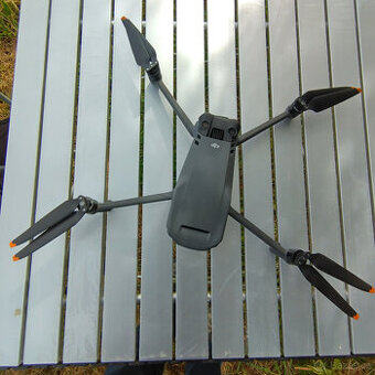 DJI Mavic 3 Fly More Combo (EU) - TOP stav