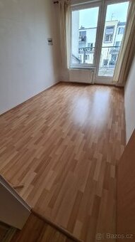 ZDARMA Plovoucí podlaha 2 vzory dub
