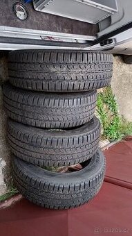 Prodám krásné zimní pneu  Maxxis 215/65 R16C