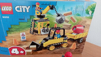 LEGO® City 60252 Buldozer na staveništi