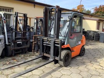 Toyota 7FDF30, 3t Diesel, Standart 3300