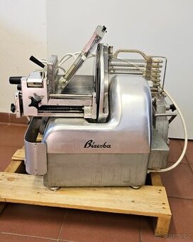 Nářezový stroj Bizerba