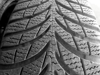 Po 2ks zimních pneu 175/65 R14: