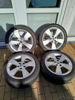 ALU KOLA ŠKODA R17 5 × 112 - LETNÍ PNEU DUNLOP 225/45 R 17