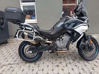 CFMOTO 800 MT předváděcí motocykl