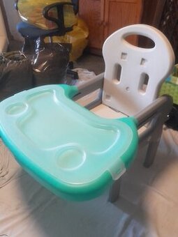 Dětský jídelní stolek se židličkou