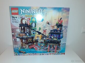 LEGO Ninjago 71799 Trhy v Ninjago City
