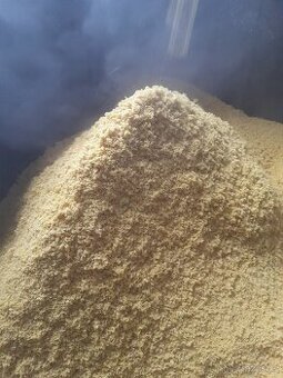 Extrudovaná sója, pšenice,  ječmen,  proso žluté