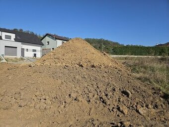 Hlína / zemina za odvoz