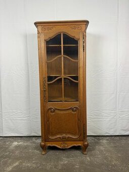 Úzká skříňka / vitrína (136024)