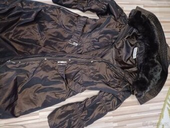 Prodám kabátek hnědé barvy elegantní nevhodná velikost