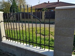 Plotové pole  Polargos  flora