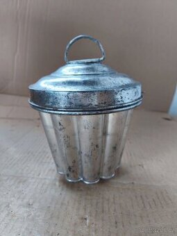 Starožitná forma na pudink