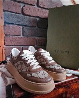 Gucci GG leather and canvas sneakers vel.37,5