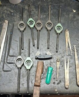 Vratidlo hmatadlo rádiusové měrky