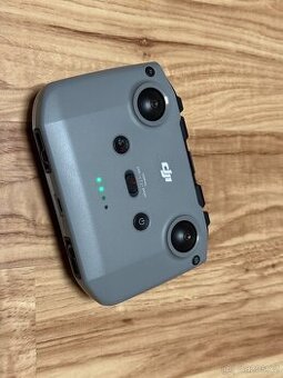 Ovladač DJI RC-n1