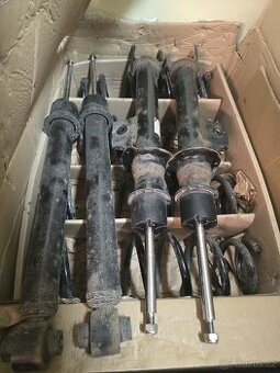 Tlumiče a pružiny Tesla model 3 2021 Shanghai