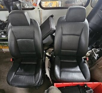 Bmw F10 kožené sedačky