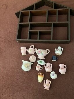 Polička a miniatury