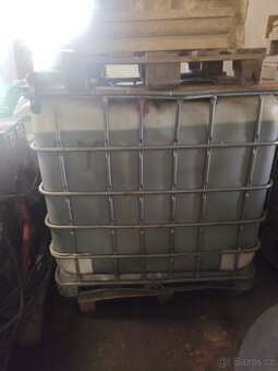 IBC kontejner se saponátem