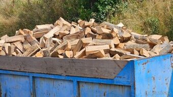 Palivové dřevo suché Brno