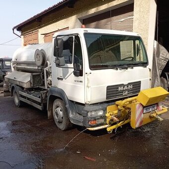 MAN 12.180 - kropička