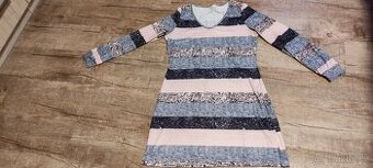 Dámské krátké nové šaty vel.38