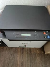 Barevná laserová multifunkční tiskárna SAMUNG CLX-3305 - 1