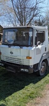 Kúpim kabínu na Nissan ecot100 1998