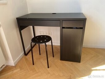 Písací stolík IKEA
