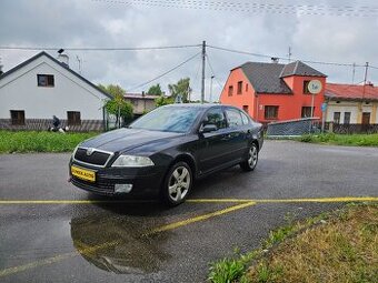 Škoda Octavia 2 1.9TDI 77KW BXE, XENON
