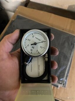MOTO MANO, RETRO MANOMETR Z ROKU 1980