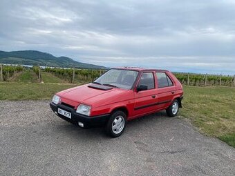 Škoda Favorit LS -první model
