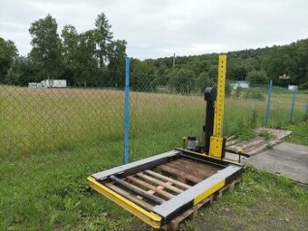 Nůžkový hydraulický zvedák 1.5 tuna NDR - 1