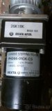 Krokový motor s převodovkou Vexta - 1