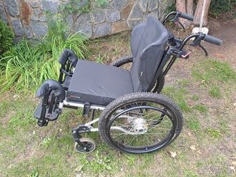 Mechanický vozík Meyra Netti 4U CE Plus (2022)