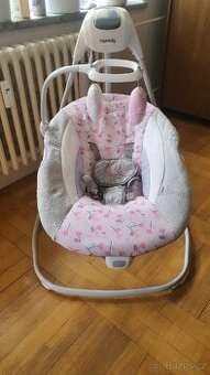 Houpátko a vibrační lehátko Ingenuity
